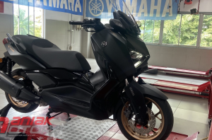 Review Yamaha XMAX 250 Connected